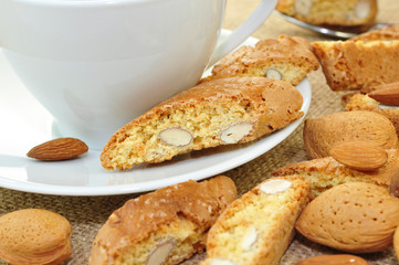 Tasse, Cantucci