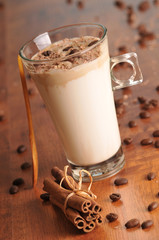 Koktail mleczno-czekoladowo-kawowy