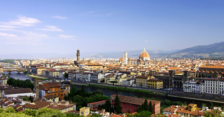 Fototapeta premium Blick von der Piazzale de Michelangelo über Florenz