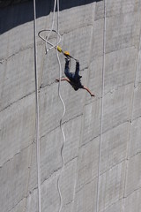 Bungee Jumping da diga