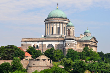 Fototapeta na wymiar piękna bazylika Esztergom, Węgry