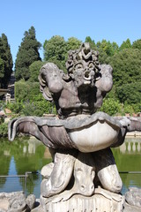 Fototapeta na wymiar Fontaine du Jardin de Boboli à Florence, Italie
