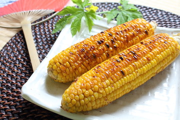 焼きトウモロコシ