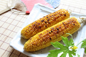 焼きとうもろこし