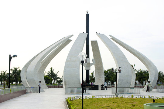 mgr samadhi marina beach