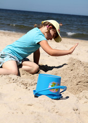 Fun on the beach © aglebocka
