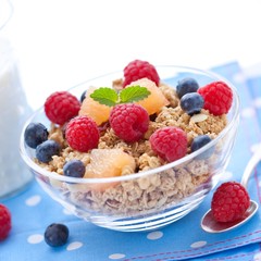 Breakfast cereals with berries