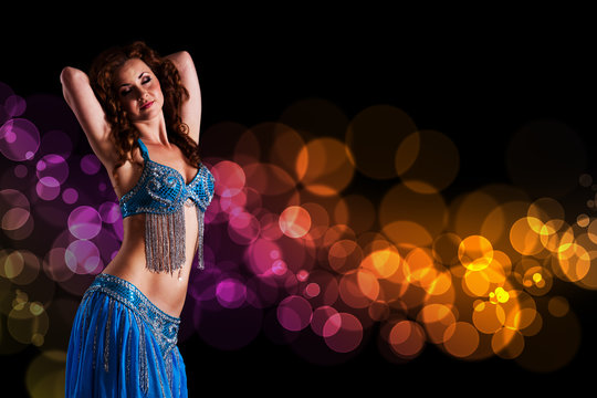 wunderschöne orientalische Tänzerin