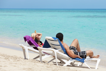 man and woman doing honeymoon in cuba