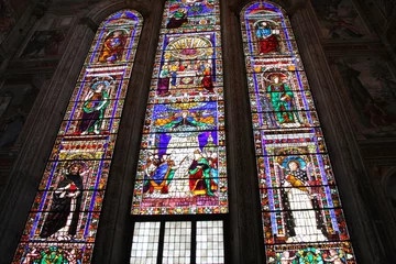 Zelfklevend Fotobehang Vitrail de la Basilique Santa Maria Novella à Florence, Italie © Atlantis