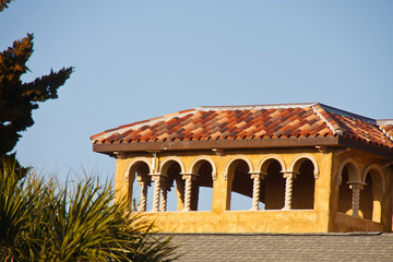 Obraz premium Stucco Arches with Tile Roof