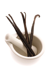 mortar with vanilla pods