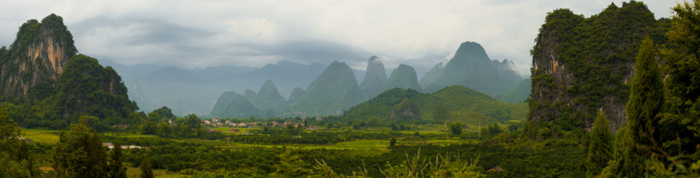 Fototapeta Xingping Karst Panorama