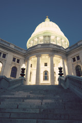 Fototapeta na wymiar State Capitol Building in Madison, Wisconsin