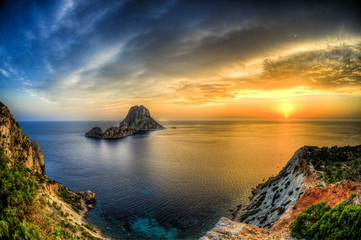 Isla de es vedra en cala D hort - Ibiza - obrazy, fototapety, plakaty