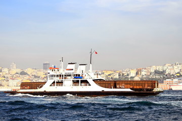 Ferryboat transports wagons © Faraways