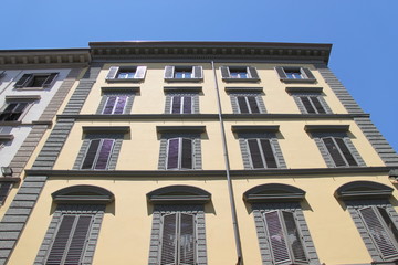 Façade d'immeuble à Florence, Italie