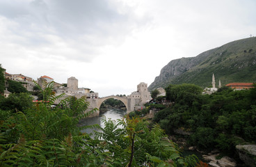Fototapeta na wymiar Mostar w Hercegowinie - Stary Most
