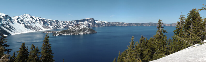Crater Lake national park panorama, Oregon. © RG