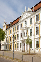Fototapeta premium Das Landtagsgebäude am Domplatz in Magdeburg