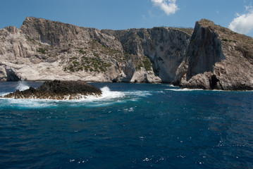 sea and rocks