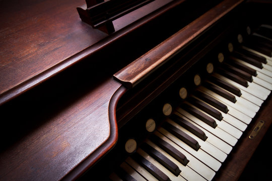 A closesup of a antique organ