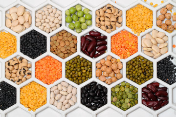 Dry bean products in honeycombs