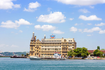 Obraz premium Istanbul, Haydarpasa Station Building