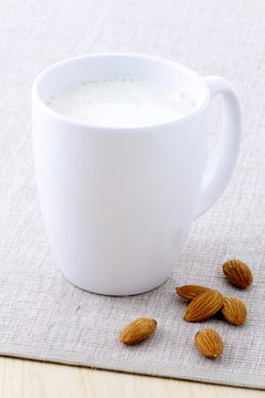 delicious almonds milk