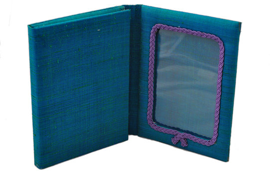Silk photo frame