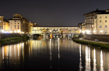 Fototapeta na wymiar Ponte Vecchio, Florencja nocny
