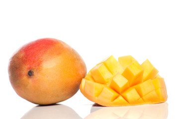 Mangue sur fond blanc - Reflet
