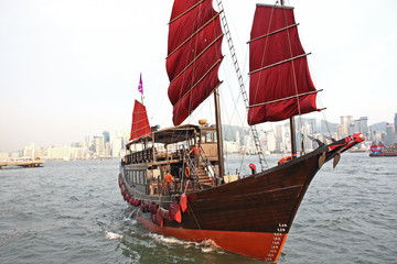 Fototapeta premium sailboat in Hong Kong harbor
