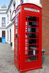Obraz premium Traditional red telephone box in London, UK