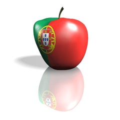 Mela con bandiera Portogallo e riflesso