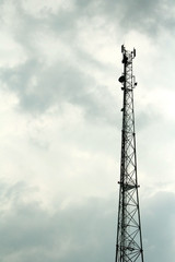 Telecommunications tower