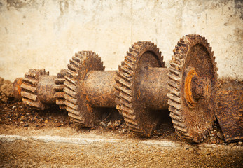 The gears on the old cement