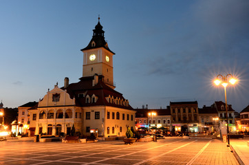 Fototapeta na wymiar Brasov Council Square, night view in Romania