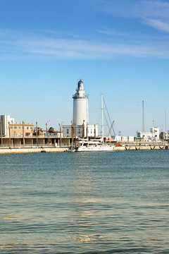 Der Leuchtturm von Malaga, Spanien