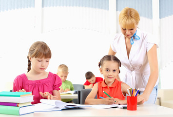 Fototapeta premium teacher makes the lessons
