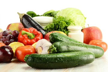 Composition with raw vegetables