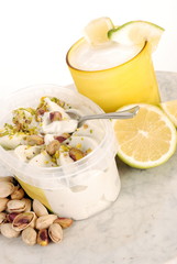 SORBETTO DI LIMONE E GELATODI PISTACCHIO