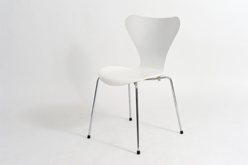 Fototapeta na wymiar Białe krzesło na białym tle.
