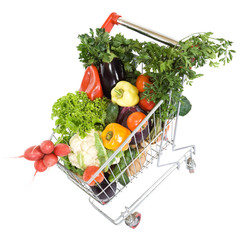 Fresh vegetable groceries in shopping cart