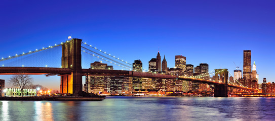 Fototapeta na wymiar Brooklyn most z New York City Manhattan
