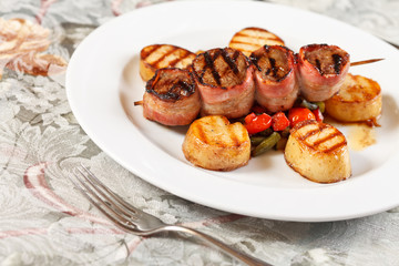 Grilled meat  with vegetables