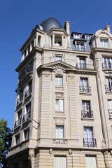 Immeuble du quartier du Palais-Bourbon à Paris  