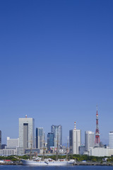 Fototapeta na wymiar 東京タワーとウォーターフロント