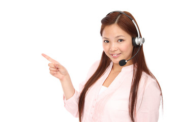 指さすオペレーター