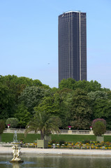 Jardin du Luxembourg et tour montparnasse